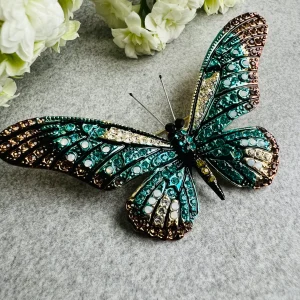 Broche CHARLYN grand papillon strass bleu turquoise