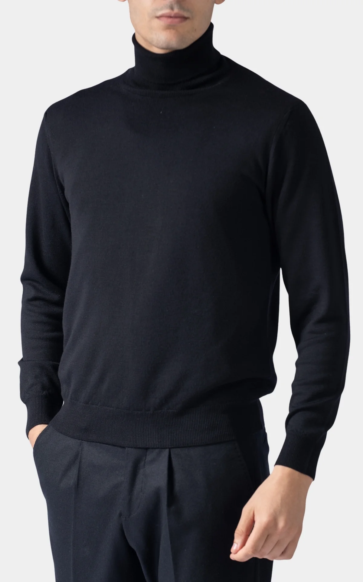 PULL ROULÉ NOIR - Made in Italy