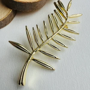 Broche chic CANDELARIA grande feuille dorée