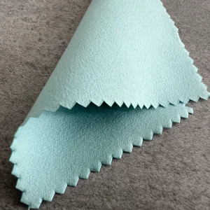 Microfibre pour entretenir vos bijoux