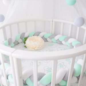 Tour de lit tressé, tricolore – 2m de long – Protège bébé des chocs