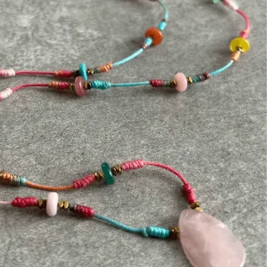Collier HONSHU multicolore et pendentif pastel