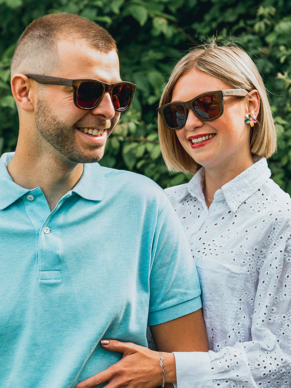 Lunettes de Soleil en Bois UV400 Unisexe - Ekaba – Image 2