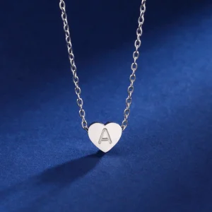 collier lettre initiale
