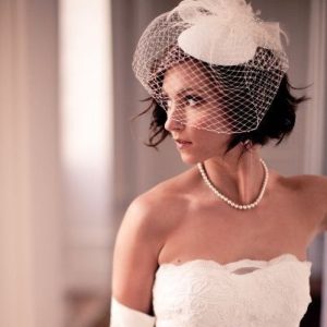chapeau mariage pour cheveux courts