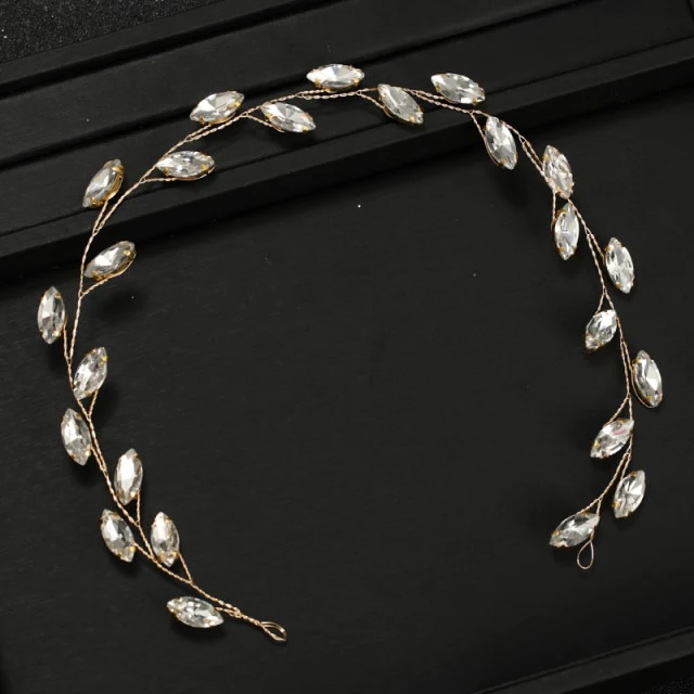 Coiffure avec diademe – Image 2