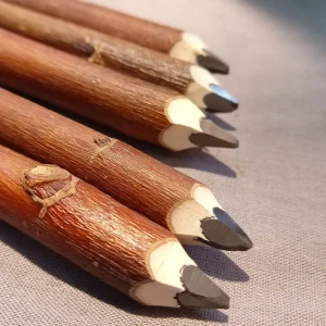 Crayon noir artisanal naturel