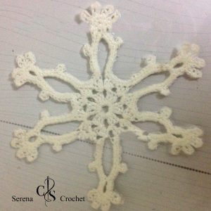 Six flocons de neige au crochet ornements de sapin
