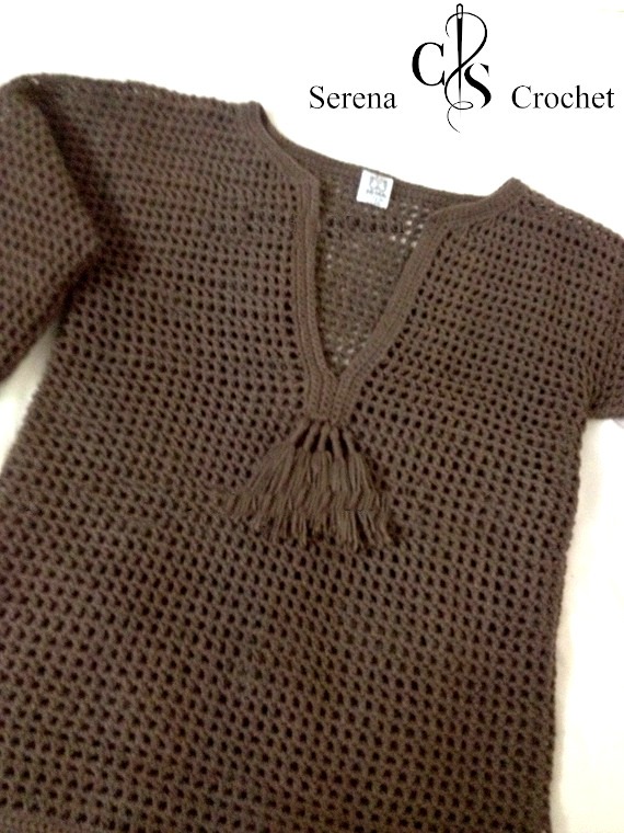 Pull femme marron aux pompons au crochet