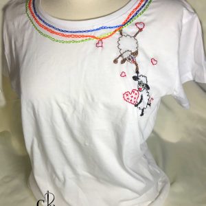 T-shirt les moutons amoureux brodé à la main